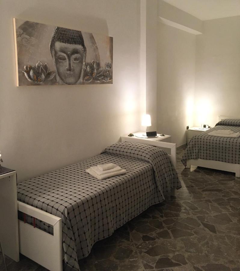 Hotel Blackboard House Bari Esterno foto