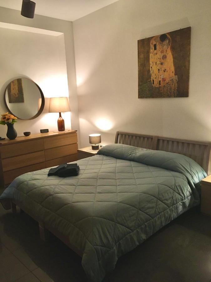 Hotel Blackboard House Bari Esterno foto