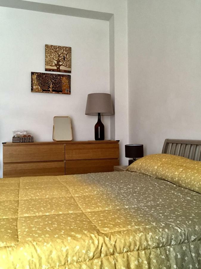 Hotel Blackboard House Bari Esterno foto